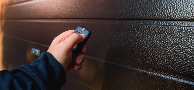 automatic door opener with remote control in San Clemente